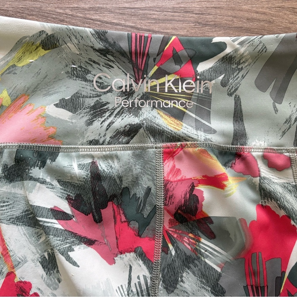 Calvin Klein High Rise Floral Patterned Leggings size Medium - Picture 3 of 5